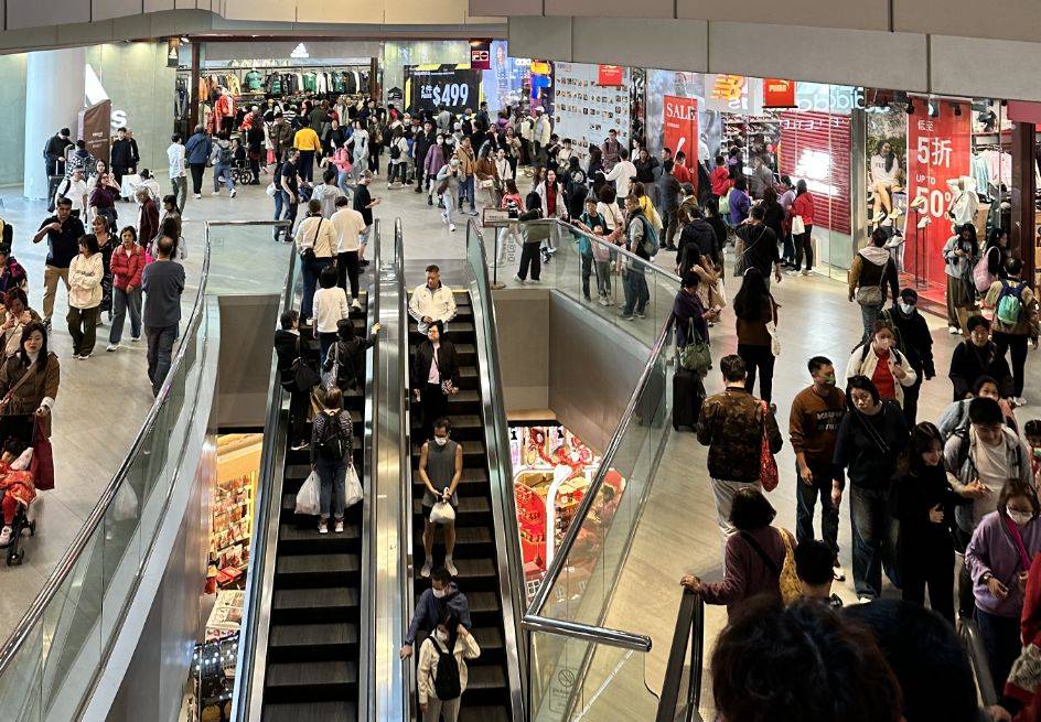 一巨头入局折扣零售AG旗舰厅中国区又(图3)
